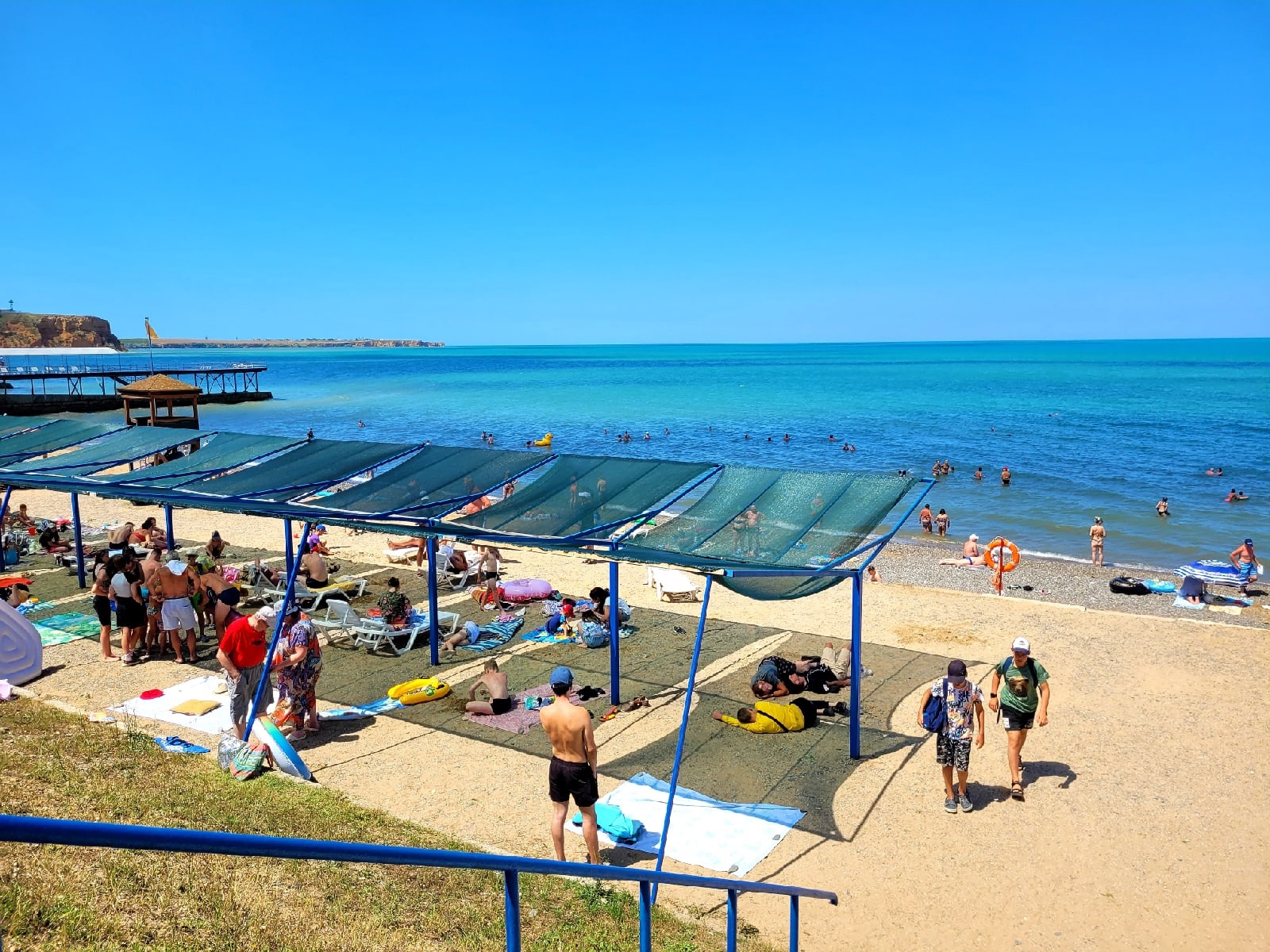 Курорт для дешевого отдыха в Крыму: Песчаное